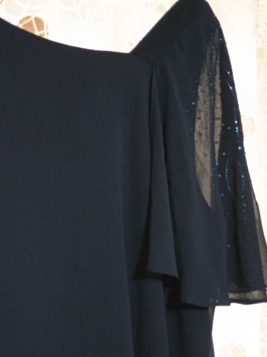 Тъмно синя тюлена рокля