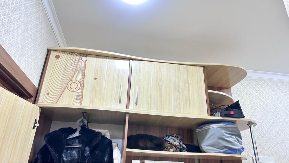 Продам шкаф для прихожей!