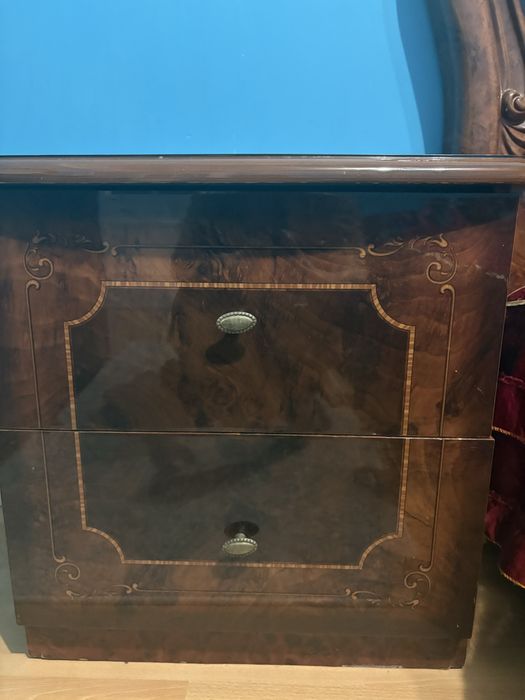 Спальный гарнитур