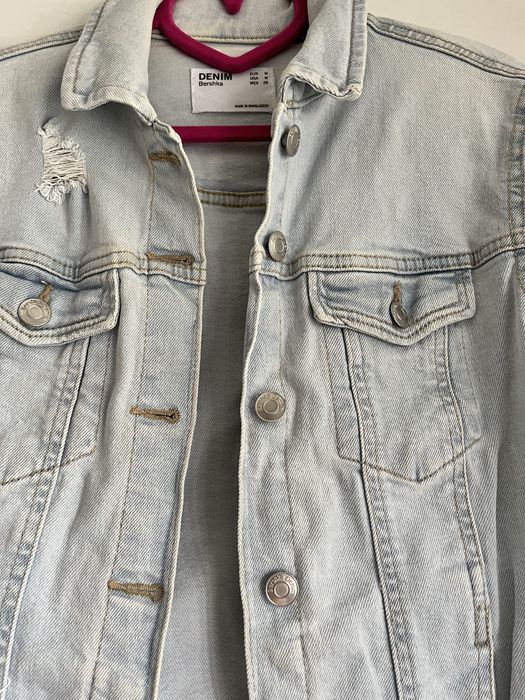 Jacheta denim Bershka marimea M