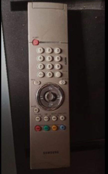 Телевизор Самсунг с вградено двд