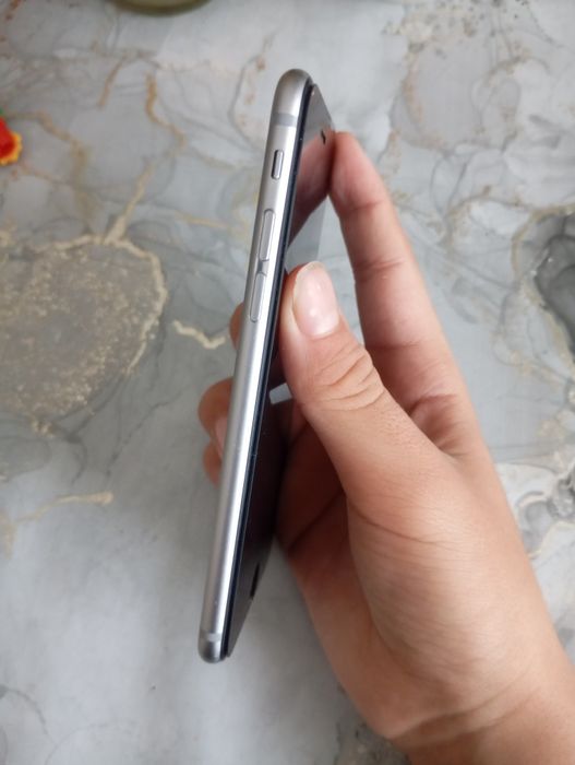 Продаеться айфон 6