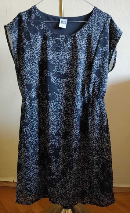 Нови, красиви маркови рокли на добри цени