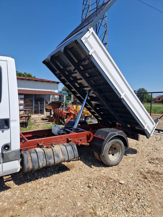 Vând iveco dayli