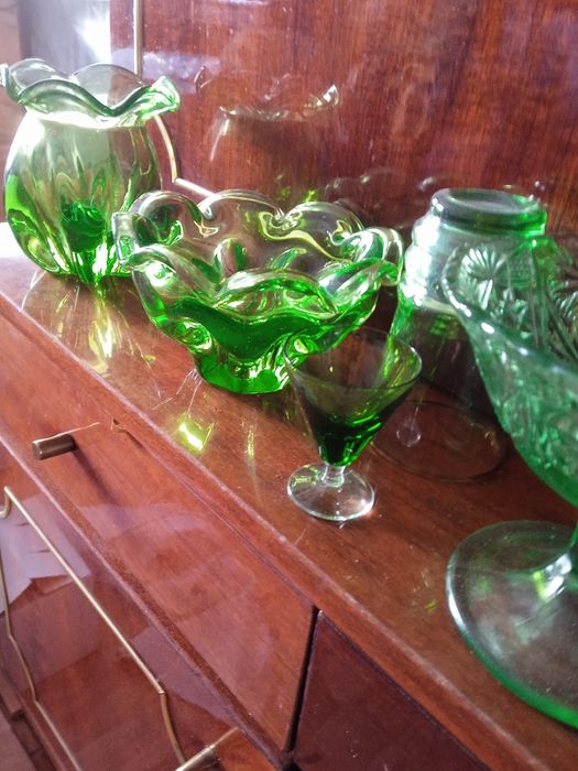 Продаю старинную вазу