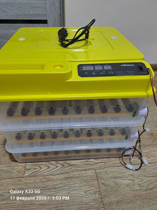 Инкубатор на 220 яиц