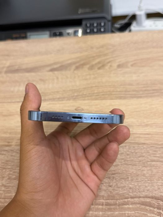 Продам iphone 13 pro max 256gb