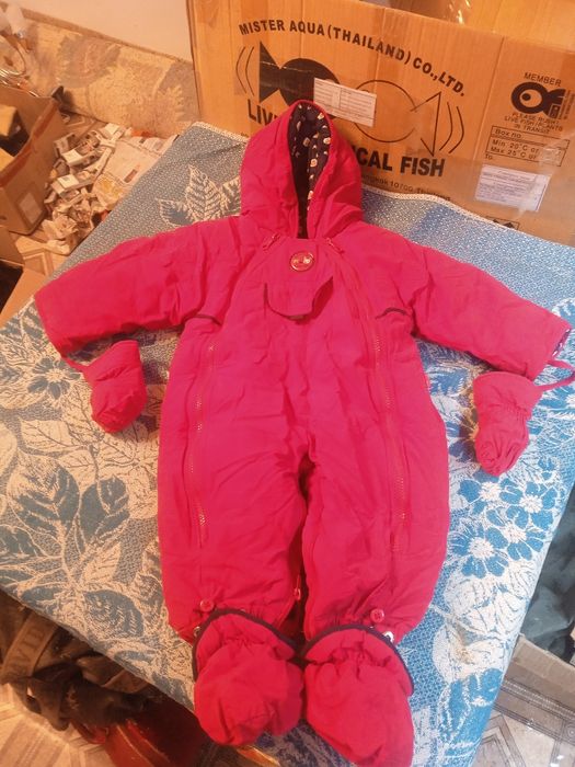 Детский комбинезон и куртки
