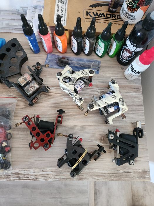 Vând set/kit tatuat