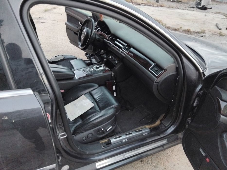 Audi A8 D3 4.2i - на части Ауди А8