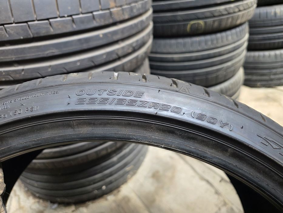 2бр Летни гуми 225 35 20 - Falken