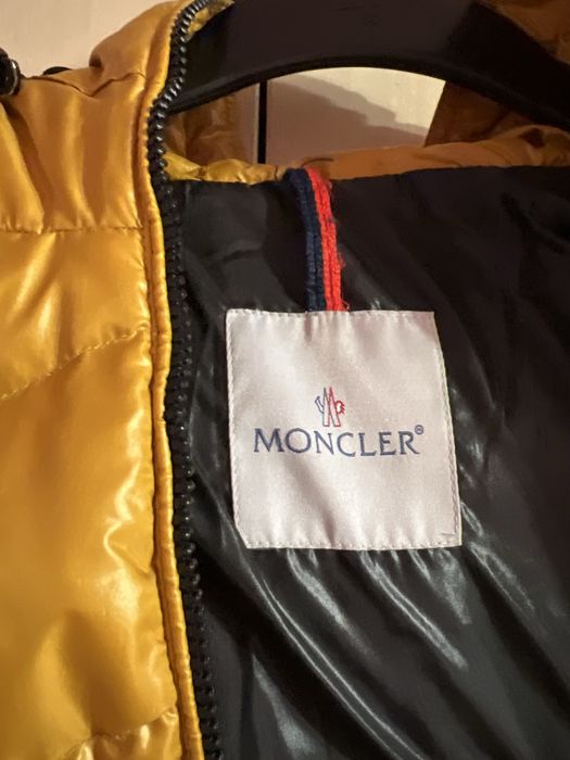Дамско яке Moncler! ОРИГИНАЛНО!!!