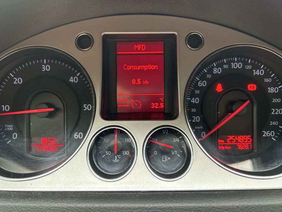 Vând Wv Passat b6 break 2.0tdi 103kw