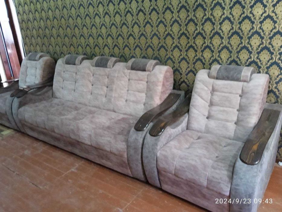 Диван - кресло сотилади