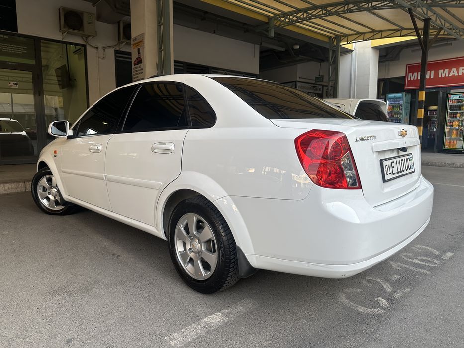 Chevrolet Jentra