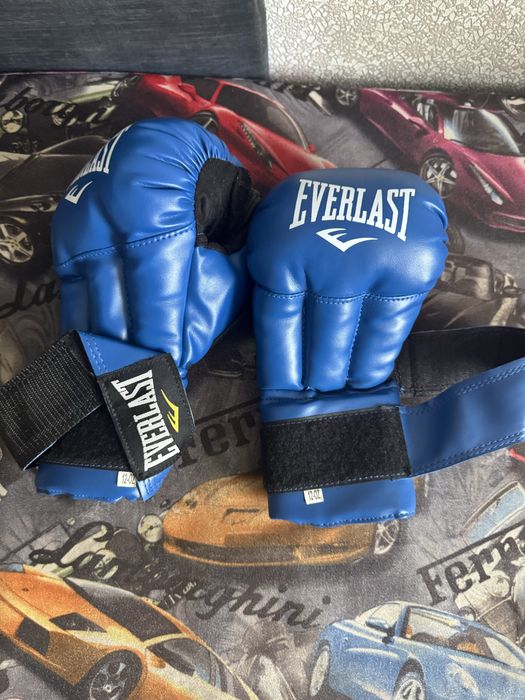 Продам форму для подростка