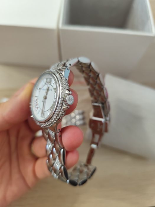 Часовник Michael Kors