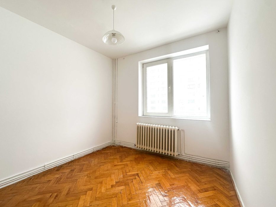 Proprietar vand apartament 3 camere, etaj 2, zona Gheorgheni,