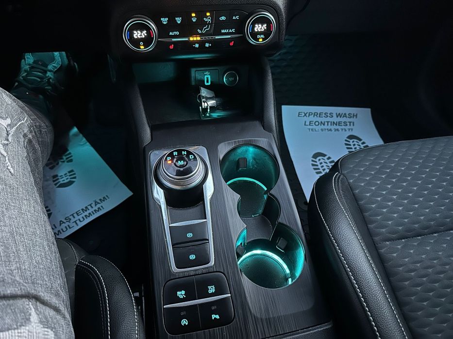 FORD FOCUS 1.5 disel 120 cp Automat/ Navi/ incalzire / clima /garanție