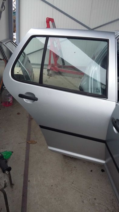 Врата задна дясна  Голф 4  /Golf -4