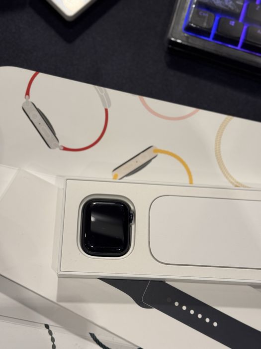 Apple watch series 8