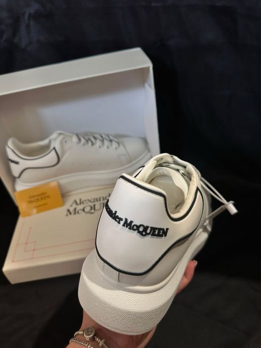 Alexander Mcqueen 43 full box premium