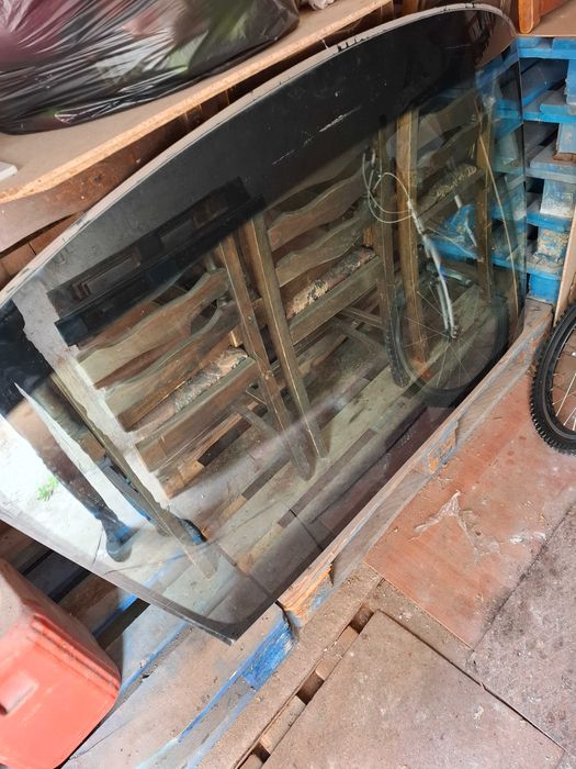 Предно стъкло за Мерцедес E w211