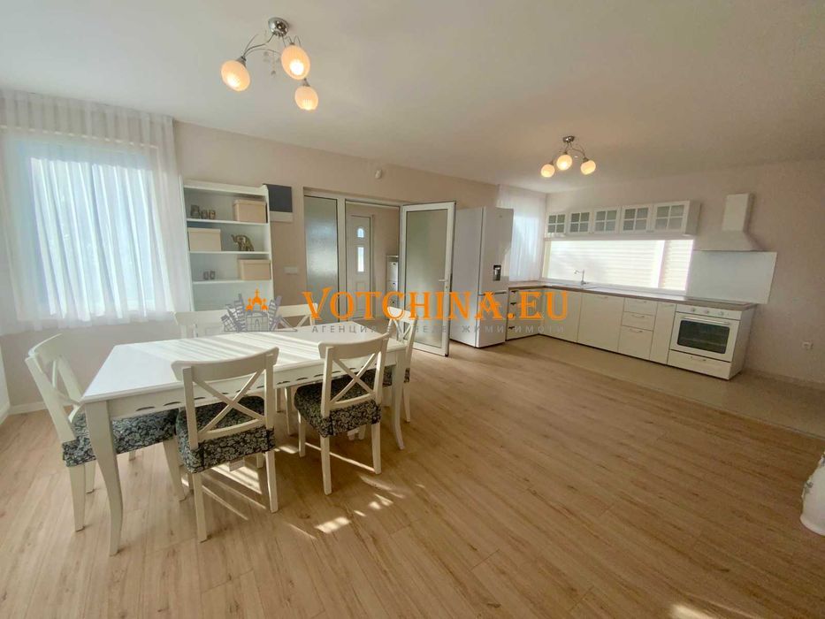 Продава се Къща в Варна, Център - 145 кв.м за 2414 €/кв.м - Снимка #1