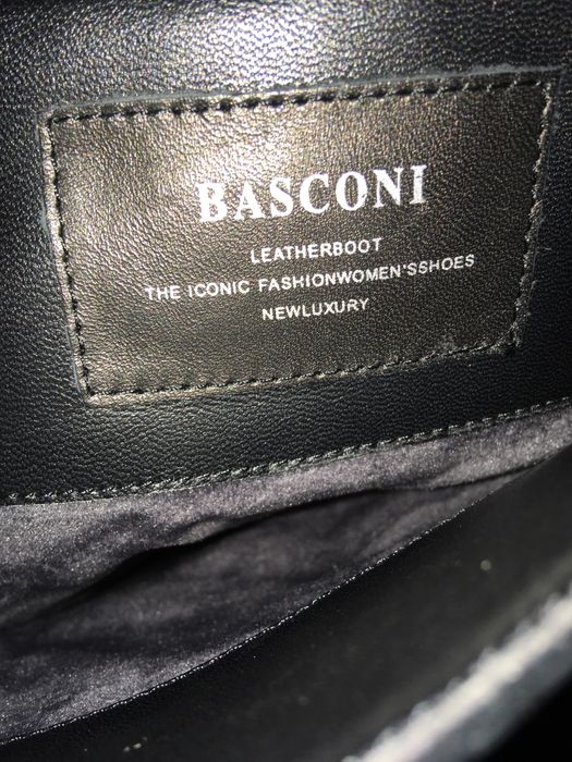 Продам зимние сапоги