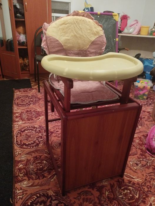 Продам детский стульчик трансформер