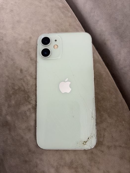 Iphone 12 mini stare foarte buna