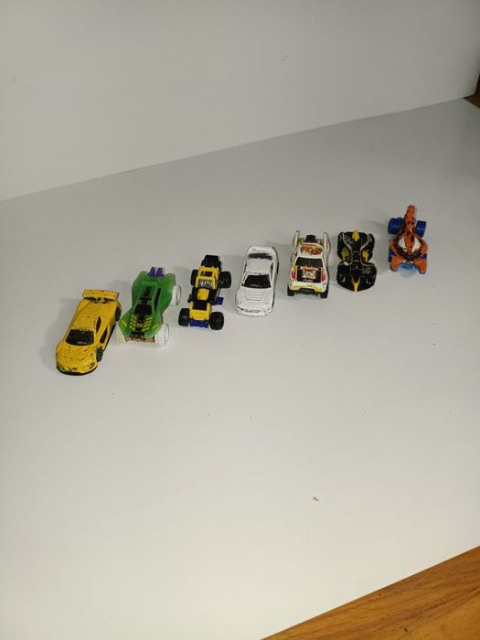 Продам машинки hot wheels