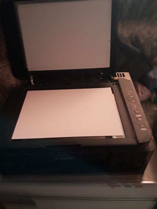 Продаётся морозильник сено касилка принтер тачка