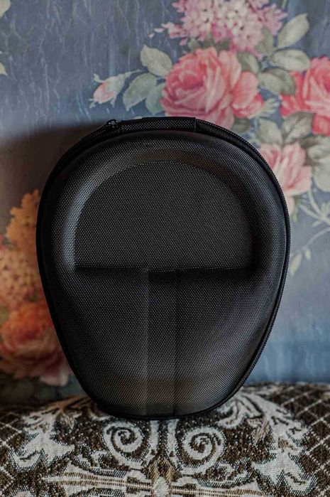 Кутия за слушалки