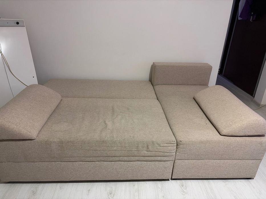 Mobilier, canapea, paturi