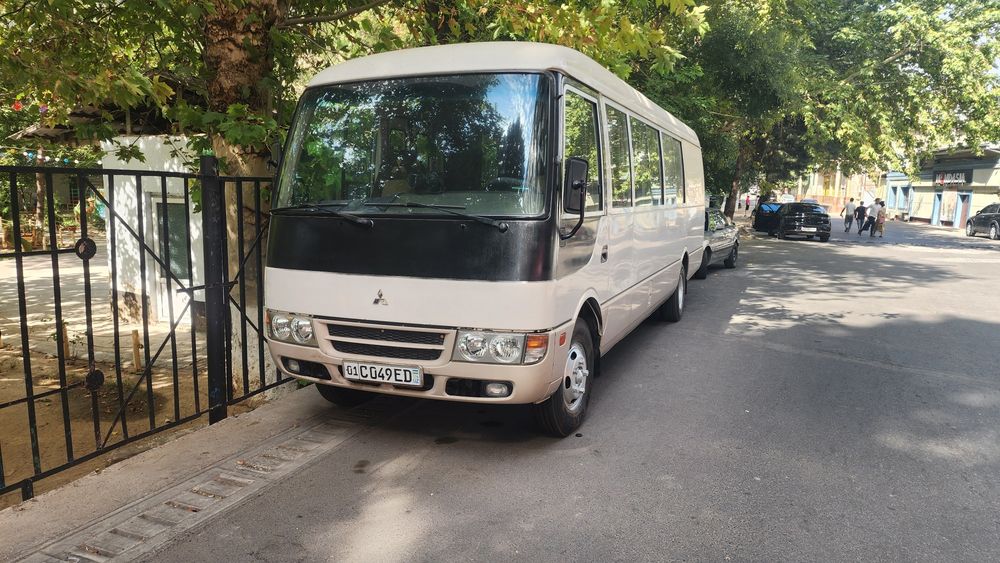 Продам  Mitsubiwi Rosa  2008