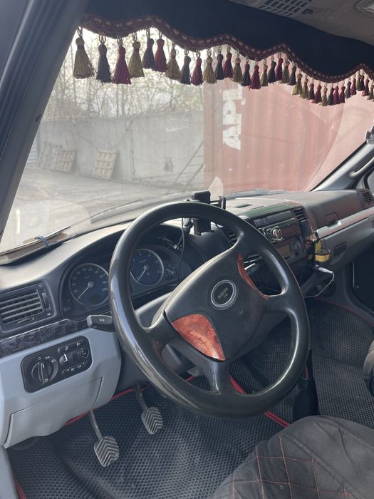 Продам газель бизнес 2010 год