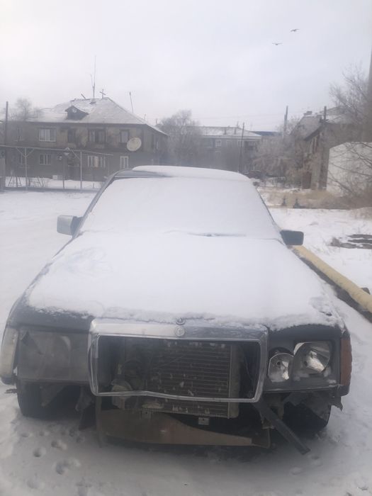 Продам мерс 124 обмен бар