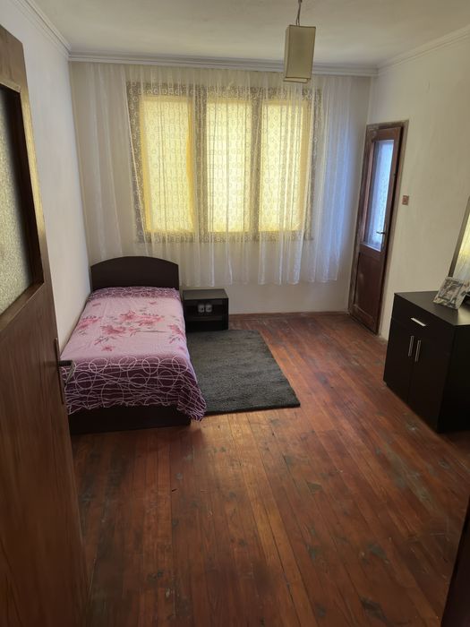 Дава се под наем Четиристаен апартамент в Асеновград - 110 кв.м за 219.3 € - Снимка #4