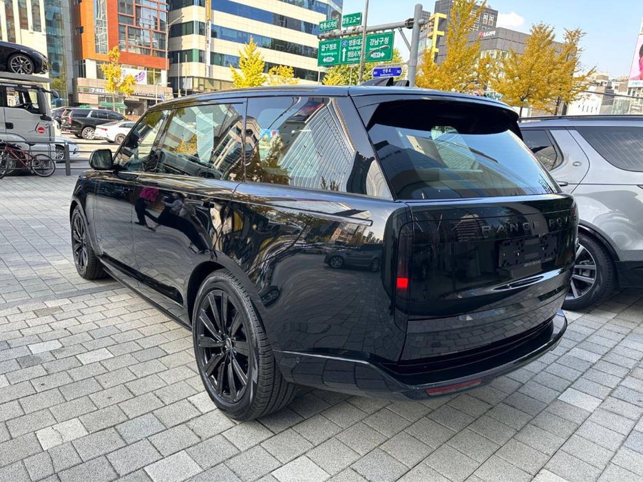 Range Rover P530 LWB