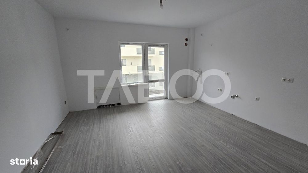 Apartament de vanzare 3 camere 61mp balcon si parcare Doamna Stanca