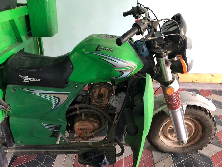 Lochin motosikl sotiladi