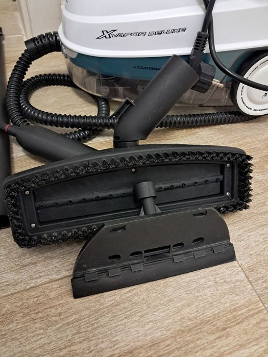 Vând aparat de curățat cu abur