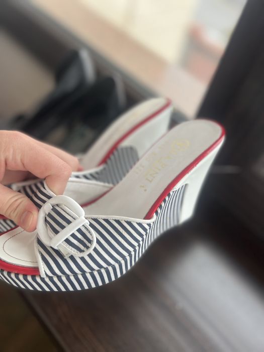 Туфли шлёпка с каблуком