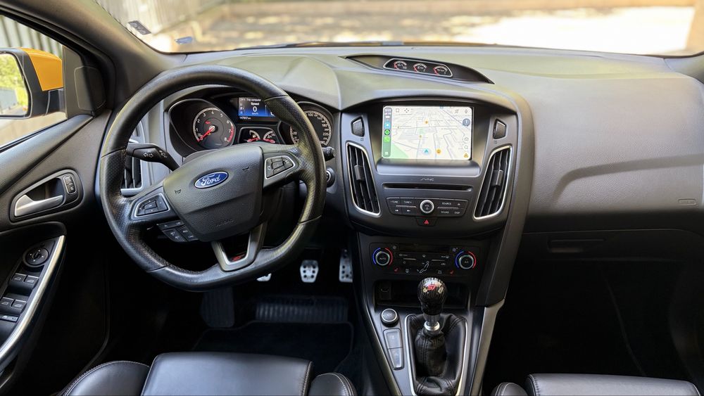 Продавам Ford Focus ST