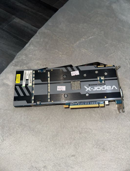 Продам Видеокарту Vapor x R9