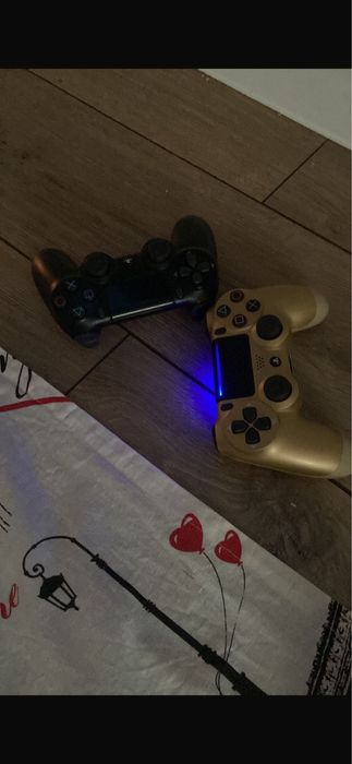 Ps4 в хорошем состоянии есть игрвы