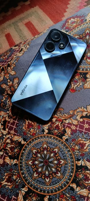 Infinix Hot 30 i