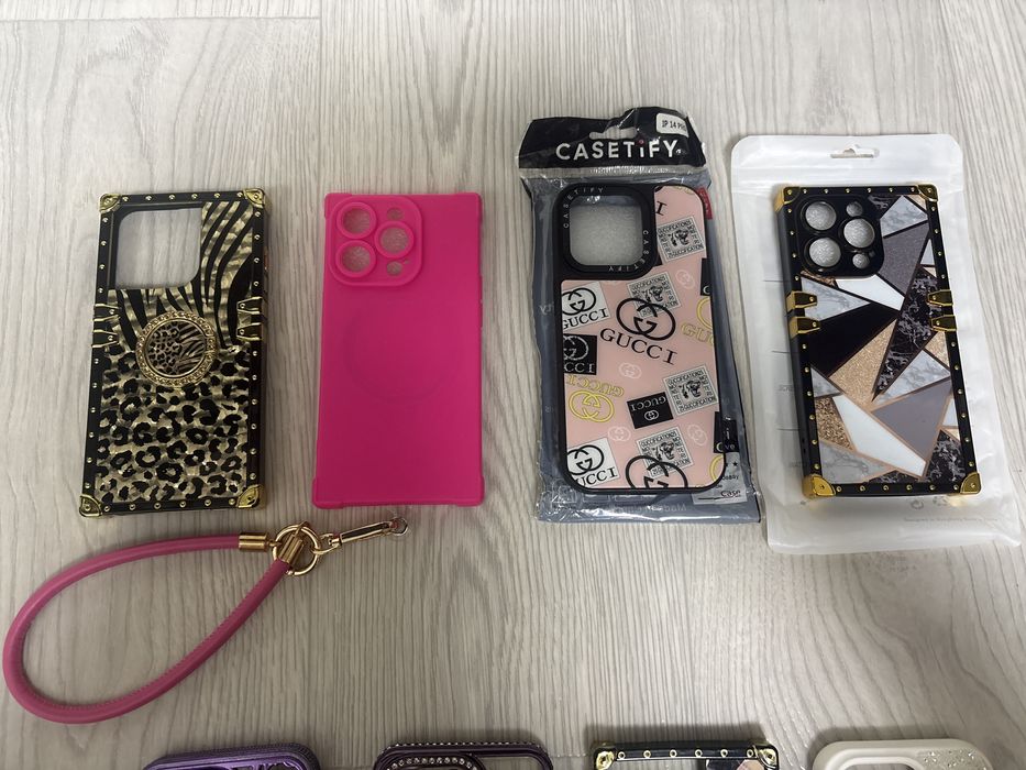 Чехлы на айфон 14 про