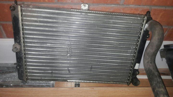 Продам радиатор на ваз 2109